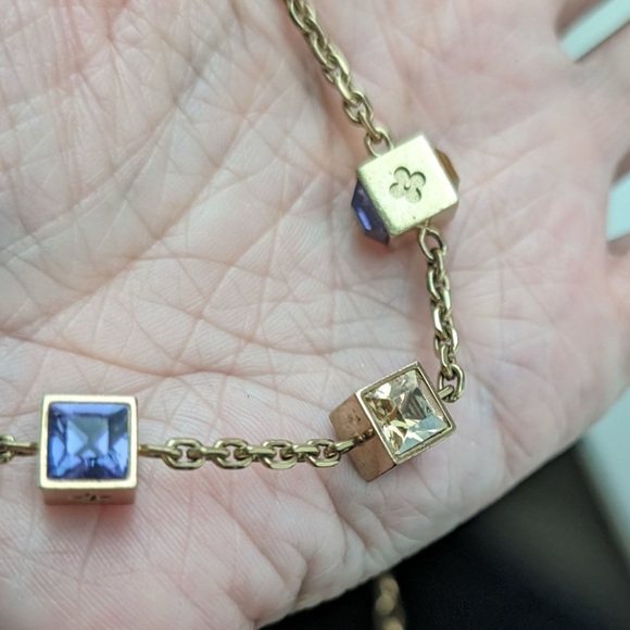 Louis Vuitton Gold Gamble Necklace & Drop Earrings - Picture 6 of 16